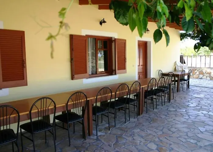 Margarita-fondas * Roda (Corfu)